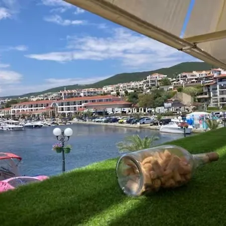 Apartman Beachfront Marina Dinevi